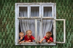 Children in Solomet Bucovina